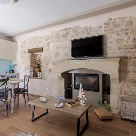Makres Countryside - Louiza's House Apartment *